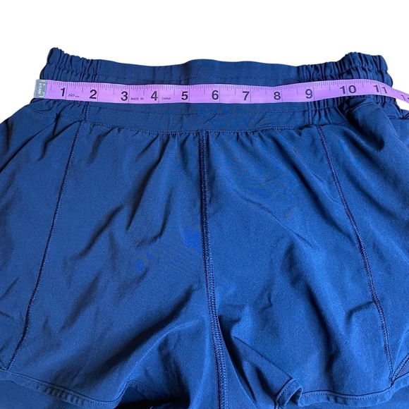 Lululemon Black Hotty Hot Shorts Women’s Size 4 - Picture 9 of 10